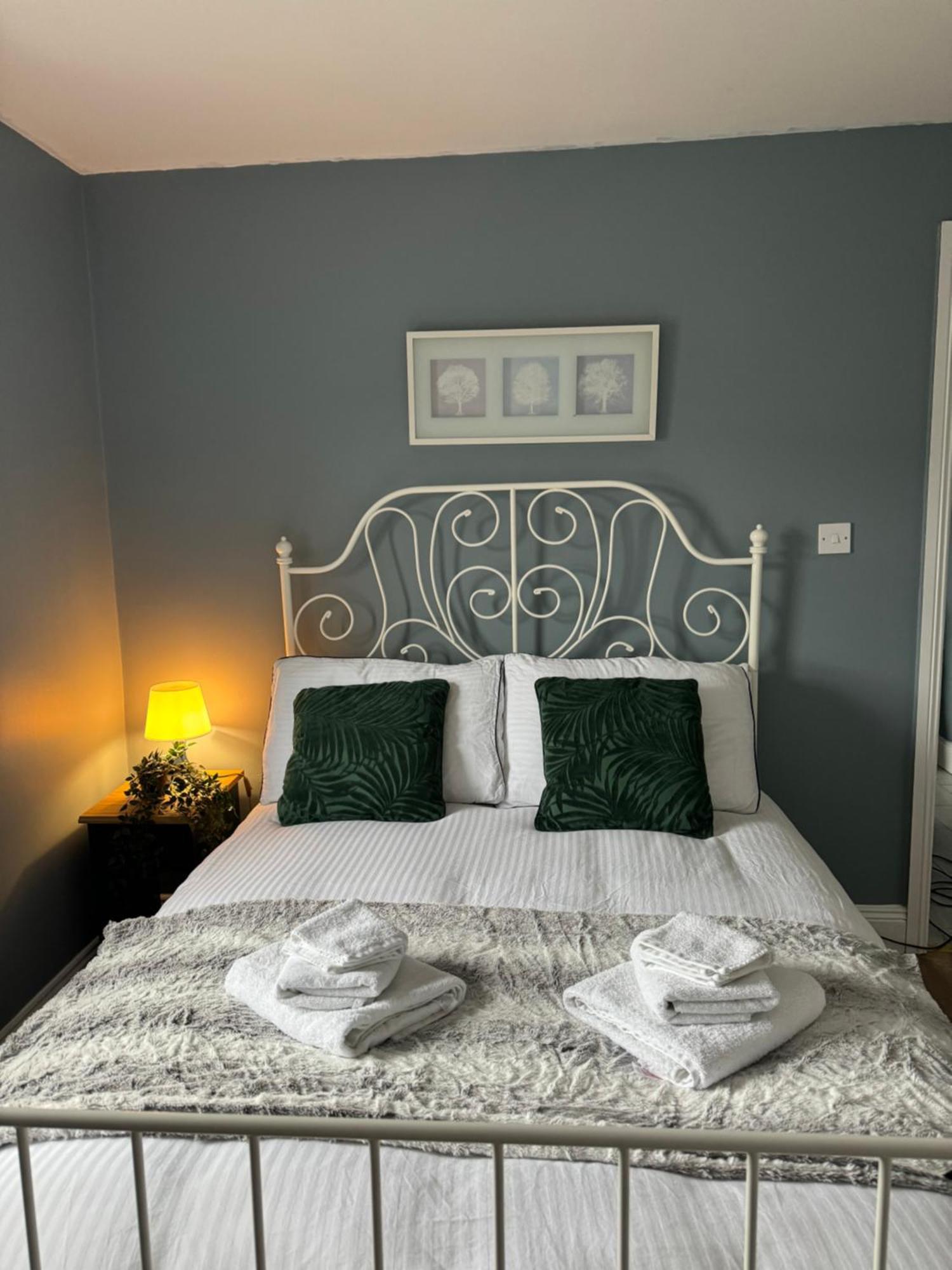 Appartamento Woodquay Mews Galway Esterno foto